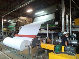 Macchina Automatica per la Produzione di Carta Igienica da 1880mm con Controllo PLC, Motore e Impianto da 20 Tonnellate/Giorno - Product Image 4