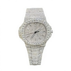 Montre de luxe pour homme personnalisée en moissanite VVS1, bracelet en acier inoxydable glacé, fermoir, résistance à l'eau 10 bars, cadran rond - Product Image 1