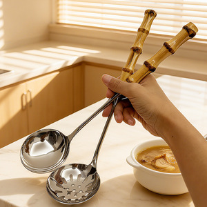 ทัพพีตักซุปสแตนเลสแบบมีด้ามไม้ไผ่ สำหรับใช้ในครัวและหม้อไฟ - Product Image 3