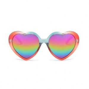 Gafas de Sol Polarizadas con Diseño de Arcoíris Colorido para Mujer, con Logotipo Personalizado, Protección UV400, Degradado de Ensueño, Forma de Corazón de Durazno - Product Image 5