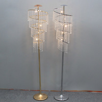 Lustre élégant en métal doré en forme de méduse, lampes suspendues en spirale de 1,8 m de haut pour allée de mariage, décoration LED sur pied