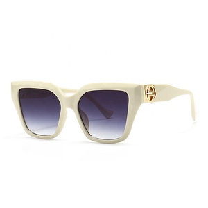 <span class=keywords><strong>Occhiali</strong></span> <span class=keywords><strong>da</strong></span> <span class=keywords><strong>Sole</strong></span> Premium 2025 con Montatura Quadrata Oversize, Logo Personalizzato, Marche Famose, <span class=keywords><strong>Occhiali</strong></span> <span class=keywords><strong>di</strong></span> Lusso per Uomo e <span class=keywords><strong>Donna</strong></span> - Product Image 3