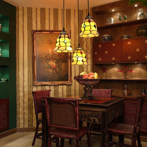 Lámpara de Araña de Estilo Americano con 3 Cabezas en Forma de Cola de Fénix, Lámpara Colgante Sencilla y Cálida para Sala de Estar, Comedor, Habitación Infantil - Product Image 3