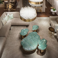 Table basse en marbre de style italien en noyer naturel et acier inoxydable, vert foncé, artisanat exquis