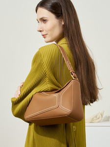 Sac à bandoulière en cuir véritable pour femme, directement de l'usine - Léger, avec fermeture éclair, style décontracté, grande capacité, imperméable - Product Image 1