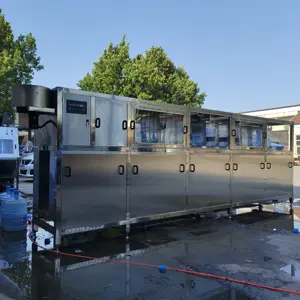 La máquina llenadora y taponadora <span class=keywords><strong>de</strong></span> lavado mono Block <span class=keywords><strong>para</strong></span> <span class=keywords><strong>botellas</strong></span> <span class=keywords><strong>de</strong></span> agua 50cl <span class=keywords><strong>75cl</strong></span> y 150cl - Product Image 1