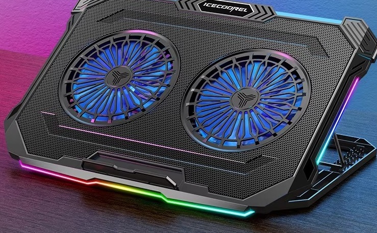 F8 versión alta con luz RGB y ocho ajustes de altura.