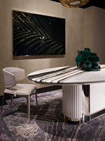 Französisches High-End-Restaurant Marmor Ovaler Esstisch und Stuhl Minimalistisches Florales Westliches Restaurant Tisch- und Stuhlset