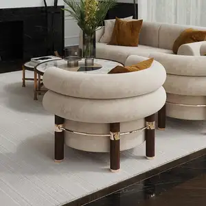 北欧スタイルのリビングルーム家具コンフォートシングルソファラウンドソファチェア、木製の脚とホテル用の大胆なパターンのアームチェア
