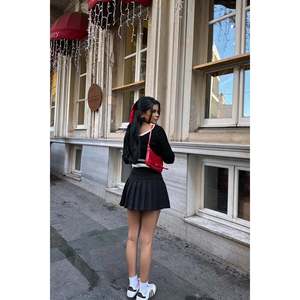 Black Vintage Korean Style <b>Mini</b> <b>Skirt</b> Pleats <b>Ruffles</b> XS Size Spandex Material Print Decoration Short Natural for Spring Dance - Product Image 1