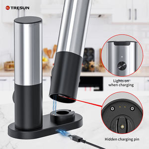 Ensemble de moulins à épices électriques rechargeables de type C en acier inoxydable 304 avec meule en céramique, fonction gravité, lumière LED, pour sel et poivre - Product Image 6