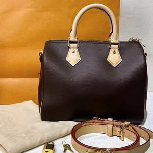 2025 Top qualité personnalisable Logo luxe sacs de créateurs en gros femmes sacs à bandoulière emballage d'origine coffrets cadeaux - Product Image 6