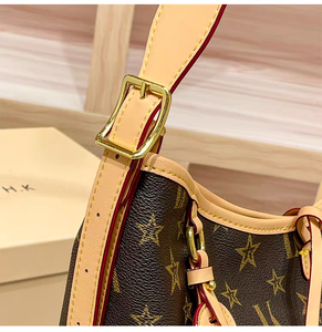 Hochwertige Damen-Geldbörsen und -Taschen Echtleder-Umhängetasche für Damen Handtaschen Crossbody-Tasche Luxus-Handtaschen für Frauen - Product Image 6