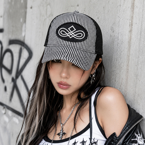 Wholesale Custom <strong>VON</strong> Embroidery Patch 5 Panel Style Fashion Mesh Baseball Cap Adjustable <strong>DUTCH</strong> Trucker Driver <strong>Hat</strong> for Adults - Product Image 2