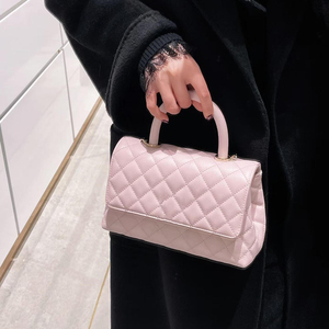 Bolso de Mano Acolchado Rosa con Diseño de Diamantes, Elegante, con Cierre de Solapa, de Microfibra y Cuero Sintético, con Dos Asas, para Uso Diario - Product Image 1