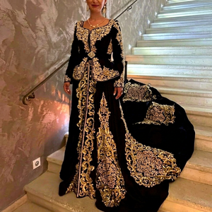 Magnifique veste Karakou noire et or brodée avec traîne, ensemble de robe de mariée traditionnelle pour femme, coupe régulière, en crêpe banane - Product Image 1