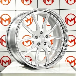 Rines de Aleación Maxtera Forjados a Medida de 3 Piezas Estilo Formato para Autos de Lujo como Caprice, Impala, Escalade, Ghost, Suburban, GMC, G63, F-150 - Product Image 1