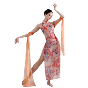 Falda larga de rendimiento de seda que fluye de estilo chino <span class=keywords><strong>Cheongsam</strong></span> sin mangas de baile clásico con abertura alta - Product Image 5