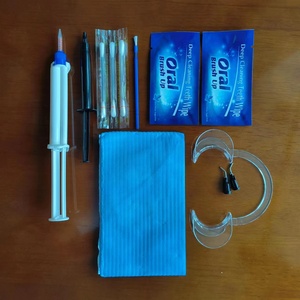 <span class=keywords><strong>Kit</strong></span> de gel de <span class=keywords><strong>blanchiment</strong></span> des dents au peroxyde d'hydrogène <span class=keywords><strong>Pro</strong></span> Dental 35% avec double seringue Meilleurs résultats Le gel de <span class=keywords><strong>blanchiment</strong></span> des dents élimine les taches des années - Product Image 5