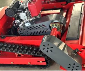 <span class=keywords><strong>เครื่อง</strong></span><span class=keywords><strong>ตัด</strong></span><span class=keywords><strong>หญ้า</strong></span>แบบสายพานตีนตะขาบ 12 แรงม้า <span class=keywords><strong>เครื่อง</strong></span>ยนต์ดีเซล <span class=keywords><strong>สตาร์ท</strong></span>ไฟฟ้า ควบคุมด้วยรีโมท ด้ามจับพับได้ ความกว้างการ<span class=keywords><strong>ตัด</strong></span> 800 มม. ประกอบเองได้ - Product Image 4