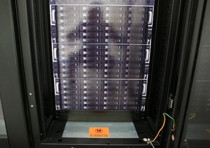 Micro Centro de Datos de Computación en Borde 42U con Monitoreo Remoto para Oficinas Regionales Empresariales - Product Image 2