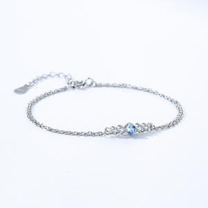 สร้อยข้อมือเงินแท้ S925 ประดับเพทายสีน้ำเงินและสีขาวทรงกลม ดีไซน์แบบซ้อนชั้น สำหรับผู้หญิง แฟชั่นจิวเวลรี่ รุ่นทองแดงปรับแต่งได้ - Product Image 4