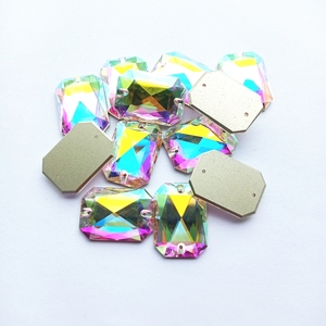 3252 QIYI corte esmeralda <span class=keywords><strong>de</strong></span> alta calidad última moda cristal transparente espalda plana coser diamantes <span class=keywords><strong>de</strong></span> imitación para vestido <span class=keywords><strong>de</strong></span> novia DIY <span class=keywords><strong>con</strong></span> dos agujeros - Product Image 6