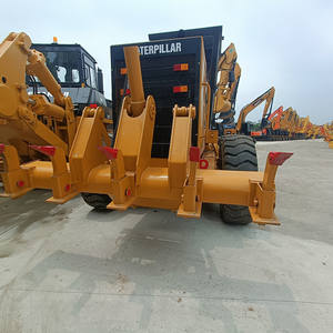 Niveleuses à moteur Cat 140H d'occasion, très demandées, fabriquées au Japon pour les grands projets de terrassement, Cat 140H en stock - Product Image 1