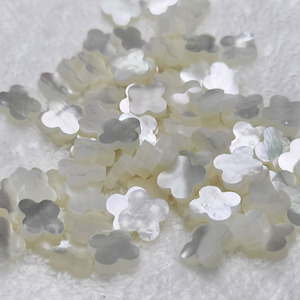 Piedras preciosas de nácar natural de concha gris, piedras de trébol de cuatro hojas, piedras de cabujón para fregona para fabricación de joyas - Product Image 4