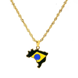 HB0703 Collier pendentif carte <span class=keywords><strong>du</strong></span> monde en acier inoxydable plaqué or 18 carats avec breloque drapeau émaillé, bijoux patriotiques, vente en gros - Product Image 5