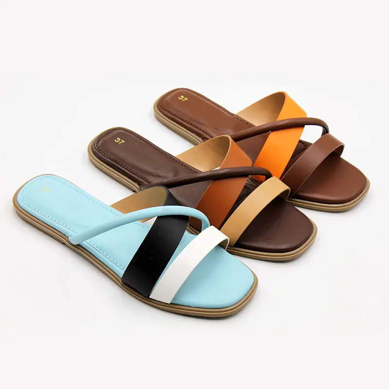 2023 Summer Trend Schuhe Hot Sale Klassische Sandale PU Gummi Modisch Leichte Damen Sandalen und Hausschuhe für Damen Großhandel