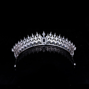 Tiara di Lusso a Punta a Spirale Blu Reale con Taglio a Cuscino per Donne e Ragazze, in Argento con Zirconi e Strass, Elegante per Matrimoni, Quinceañera e Concorsi di Bellezza - Product Image 5