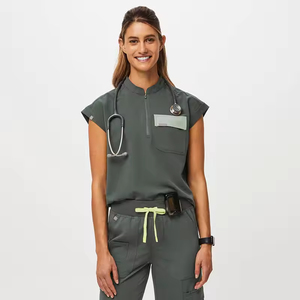 Ensemble d'uniformes médicaux tricotés sur mesure à col mandarin pour femmes, coupe classique, avec pantalon cargo et blouses d'infirmière - Product Image 2