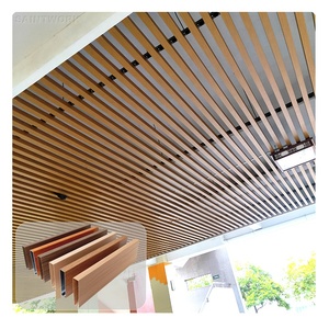 Panneaux de <span class=keywords><strong>plafond</strong></span> en aluminium en forme de U aspect bois, profil de <span class=keywords><strong>plafond</strong></span> en <span class=keywords><strong>lame</strong></span> métallique, design de <span class=keywords><strong>faux</strong></span> <span class=keywords><strong>plafond</strong></span> <span class=keywords><strong>pour</strong></span> hall, centre commercial, bureau, hôtel - Product Image 3