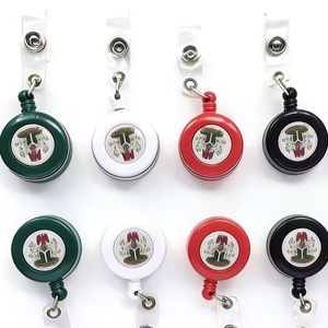 Meilleures ventes : Porte-badge rétractable à prix abordable avec cordon d'identification et clips imprimés pour médecins et personnel médical - Product Image 1