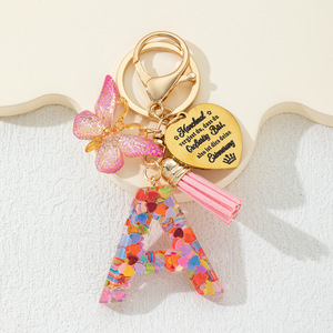 Llavero de resina con lentejuelas de letras del alfabeto, 26 letras, dijes de mariposa para bolso, colgante de corazón de acero inoxidable, accesorios para llaves, ¡superventas! - Product Image 2