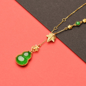 Collar con Colgante de Jade Genuino Natural en Forma de Alce, Estilo Lujoso, Cadena de Oro Puro 999, para Eventos Formales - Product Image 4