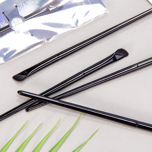 Brosse de mélange de contour de nez de cheveux végétaliens demi-ventilateur brosse oblique en forme de faucille pour l'ombrage d'aile de nez - Product Image 6