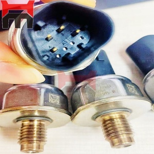 Cummins 엔진 부품 새로운 연료 압력 커먼 레일 센서 4307165 건설 기계 응용 금속 재료 - Product Image 3