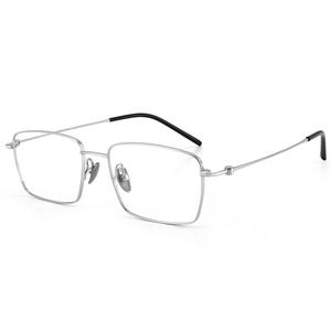 Lunettes de vue Danyang Square Full-Frame 22100 pour hommes, monture légère en titane pur, verres en polycarbonate - Product Image 1