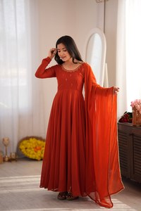 Vestido Anarkali de Georgette Pesado para Mujer con Bordado a Mano de Espejo, Manga Larga, Falda con Vuelo y Dupatta con Borde Chamosa en Cuatro Lados, Sin Arrugas - Product Image 2