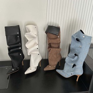 Botas de tacón alto de mezclilla plisadas con hebilla y costuras de lentejuelas, de doble uso, para mujer, estilo personalidad y moda de chica atrevida - Product Image 1