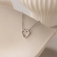 Collier chaîne Rolo avec fermoir mousqueton cœur personnalisé, en acier inoxydable 316L plaqué or PVD 18K, étanche et inaltérable, bijoux de Noël