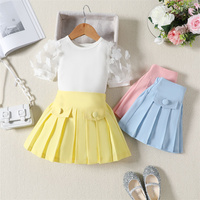 Ensemble de vêtements d'été décontractés pour bébés filles, haut à manches pétales en maille rayée avec jupe plissée de couleur bonbon, tenue pour tout-petits en coton