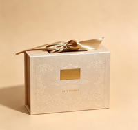 Boîte cadeau magnétique de luxe gaufrée avec nœud en satin doré, boîte en papier personnalisée avec logo pour emballage de bonbons, chocolats et cadeaux de mariage