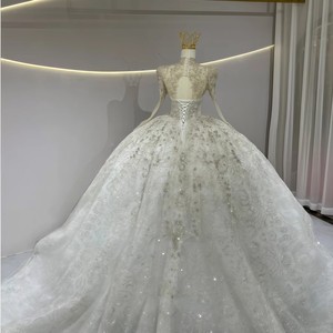 Robe de mariée JFH21 scintillante à col montant, ornée de cristaux ivoire et de perles, coupe empire, style bouffant - Product Image 4