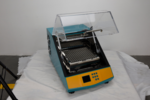 حاضنة مختبرية مكتبية من TYC مع خاصية التخمير المتكامل وخلط مداري بسعة 22 و50 و80 لتر للمختبرات - Product Image 5