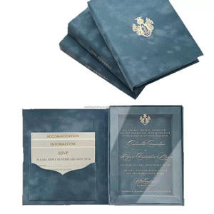 Boîte d'invitation de mariage personnalisée en velours, en carton, réutilisable, ensemble d'invitation de mariage de luxe avec impression dorée et ruban - Product Image 1