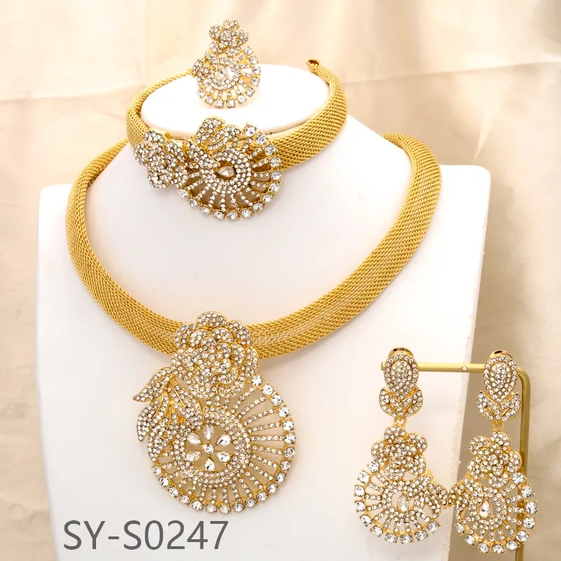Italian gold plated jewelry set Indian Designers Dress Necklace Matching Chokers Luxury Earrings Jewelry Set