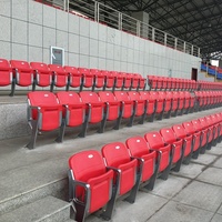 Sièges de stade fixes directement de l'usine, chaises en plastique de couleur personnalisée pour les terrains de sport intérieurs et extérieurs des écoles, durables